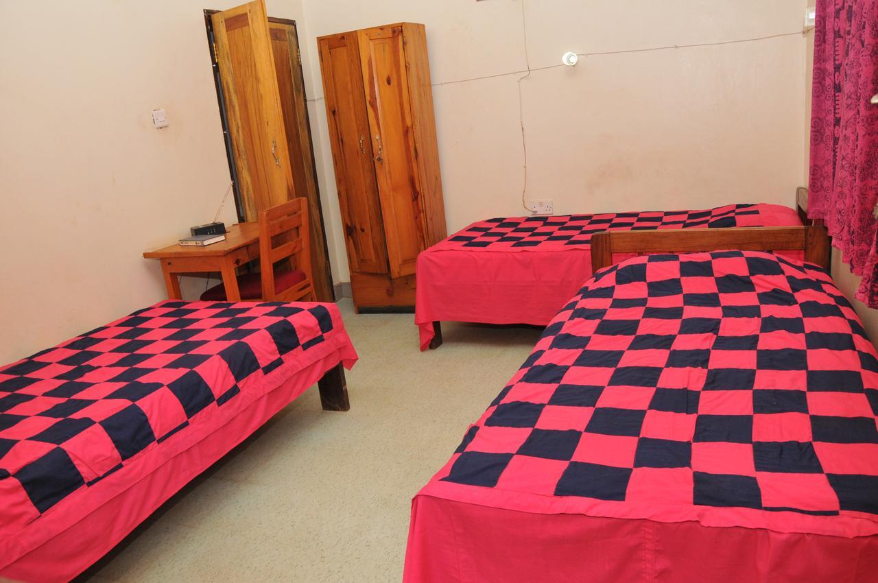 New Court View Hotel Masindi Dış mekan fotoğraf